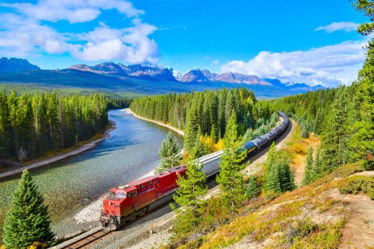 đoàn tàu lửa ở Canada